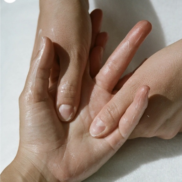 🟢 3 for $30 🟢 L:A BRUKET 221 SPRUCE HAND CREAM - Picture 4 of 9